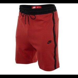 Nike Mens Sportswear TECH FLEECE SHORT TRACK RED